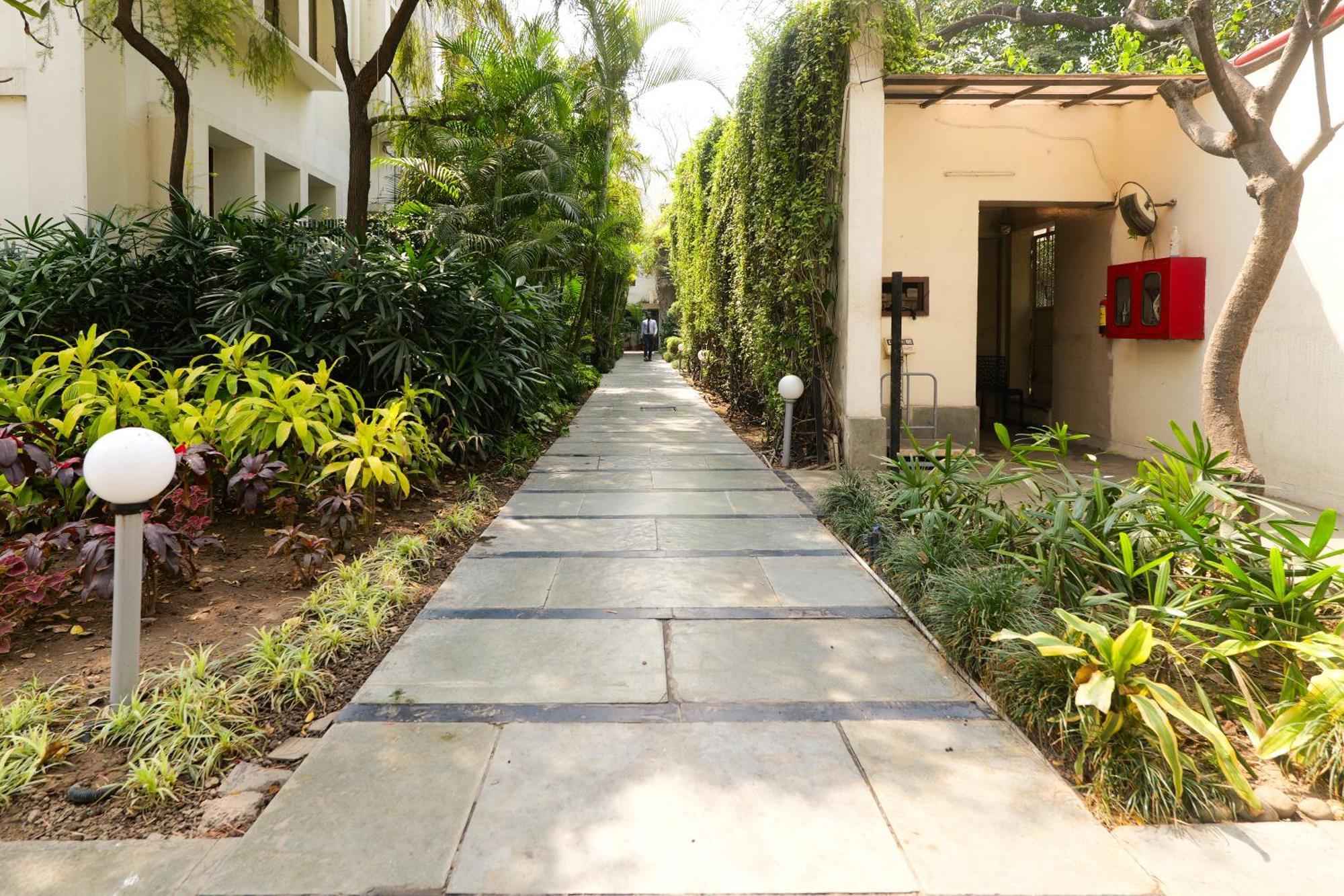 The Manor - New Delhi Hotell Eksteriør bilde